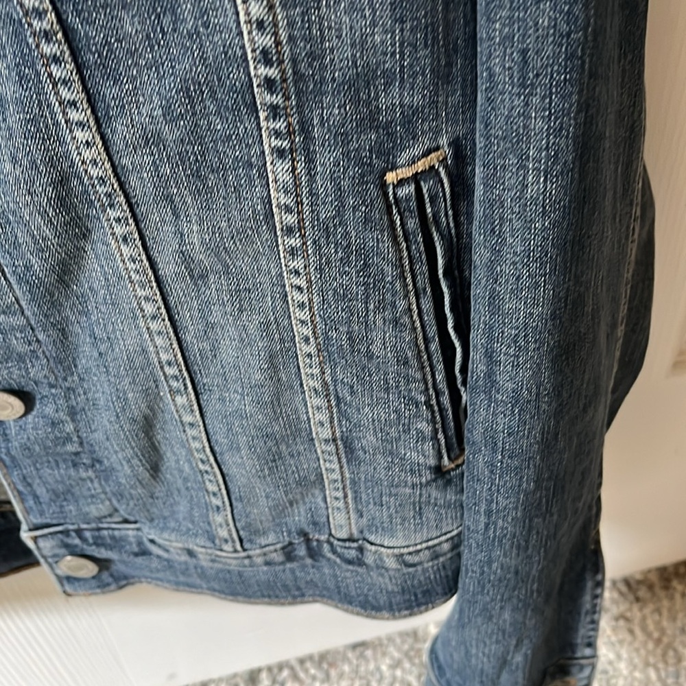Levi's Blue Jean Jacket Classic Denim Style - Picture 5 of 5